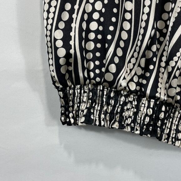 Sere Nade New York Ruffled Neck Line Tank Top - Picture 3 of 10